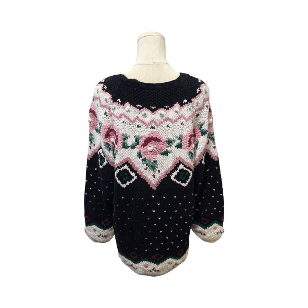 Lady Footlocker 3-D vintage oversized sweater - size S
